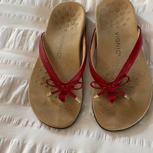Red Vionic Bow Sandals, Size 9